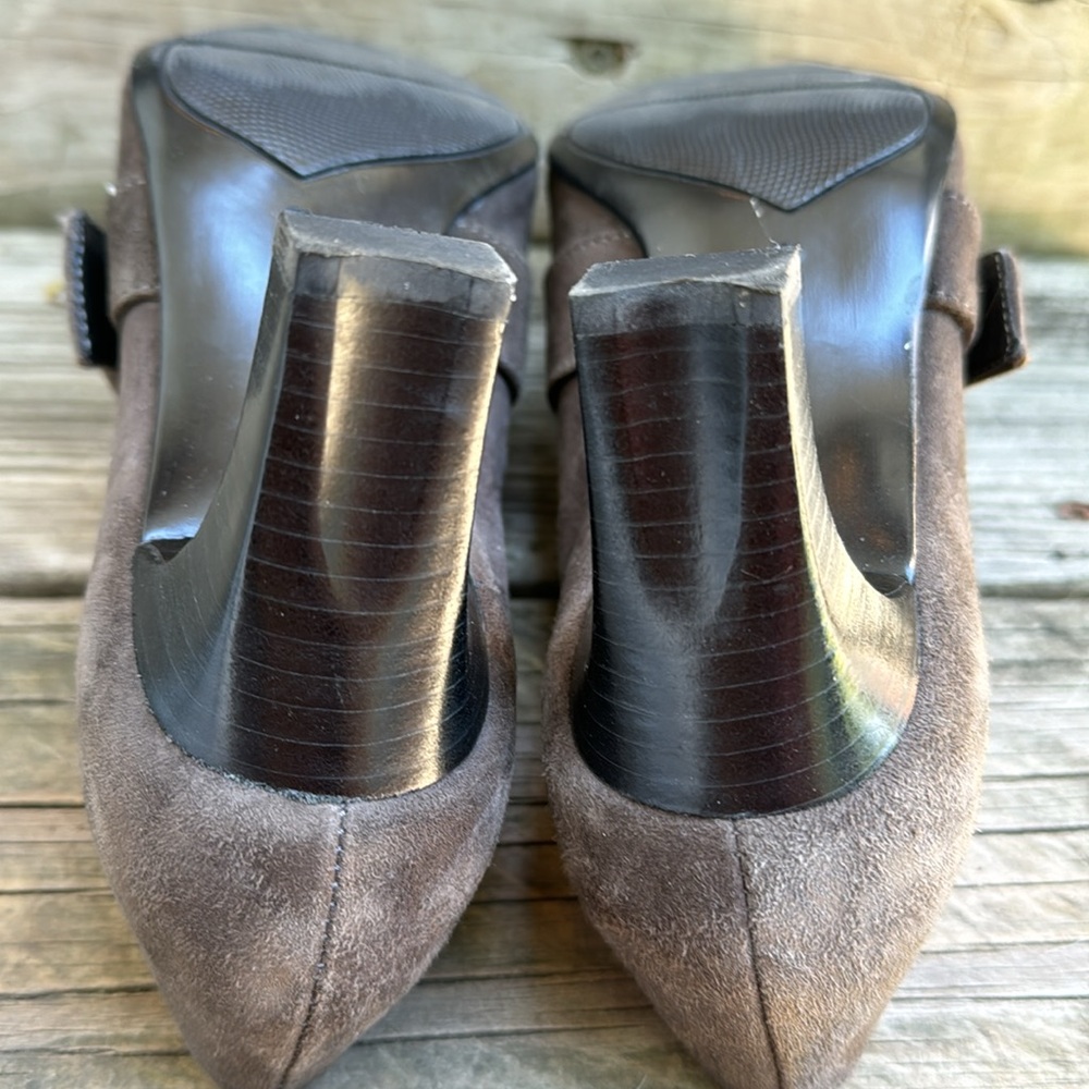 Liz Claiborne heels - slip on - Picture 6 of 8